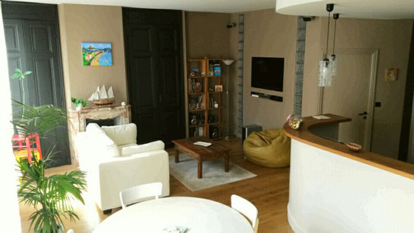 Appartement de charme de 55m2 au coeur de la presqu'île. Au calme avec sa cour i Lyon, France Appartement de charme Lyon centre Entire rental unit vacation rental 11401000