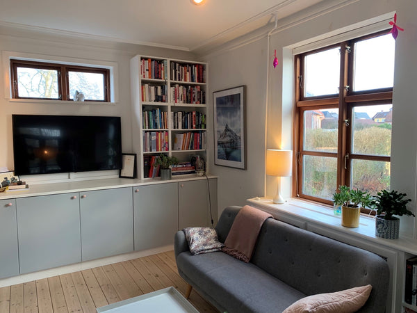 Bålsted, grill, trampolin og tamme høns i haven giver masser af mulighed for leg Copenhagen, Denmark Villa med plads til børn. Gratis parkering Entire villa vacation rental 54170927