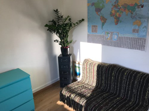 Equiped room with sofa bed. Ideal place to feel Parisian and to start exploring  Paris, France Cosy room very close to the metro Private room in rental unit vacation rental 9418976