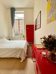 Bienvenue chez nous !<br /><br />Nous sommes un jeune couple bruxellois (Camille  Jolie chambre en plein coeur de Bruxelles Private room in rental unit vacation rental 593223395437854719
