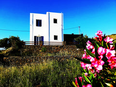 Toli's Guest House is located in one of the most beautiful places of Andros. The  Toli's Guest House Andros Cycladic home vacation rental 43721617