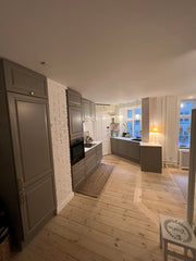 Vi udlejer denne stilfulde lejlighed beliggende i København Ø. I lejligheden er   Skøn 2 værelses lejlighed med gårdhave Entire condo vacation rental 678938910617021319