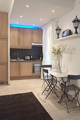 In a classified Building in the Marais (rue vieille du temple)<br />2 rooms nice Paris, France 44 m2 in the Marais (4 persons max) Entire rental unit vacation rental 7031810