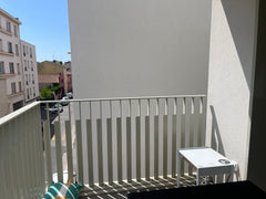 T2 de 60m2 dans le centre de lyon, au pied du tramway, simple d'accès :)<br /><b Lyon, France T2 avec terrasse Entire rental unit vacation rental 686763495013965688