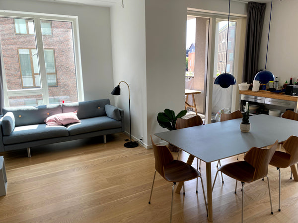 A bright and spacious  90m2 3R flat centrally located in fun and vibrant Vesterb Copenhagen, Denmark Large Bright Flat close to everything Entire condo vacation rental 50533250