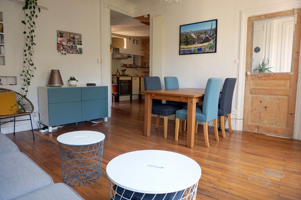 C'est avec plaisir que nous vous accueillerons dans notre très bel appartement.< Lyon, France Charmant appartement 60m2 en plein centre de Lyon Entire rental unit vacation rental 27119576