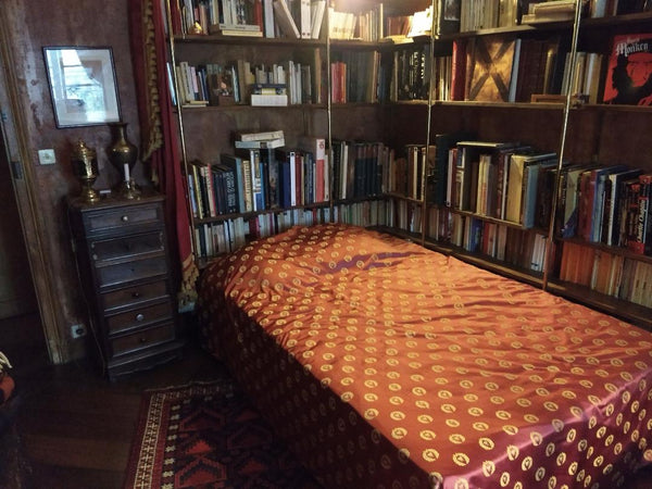 Dans une belle maison atypique, invitation au voyage, confortable et original, u Paris, France Chambre pour un voyageur Private room in rental unit vacation rental 29818280