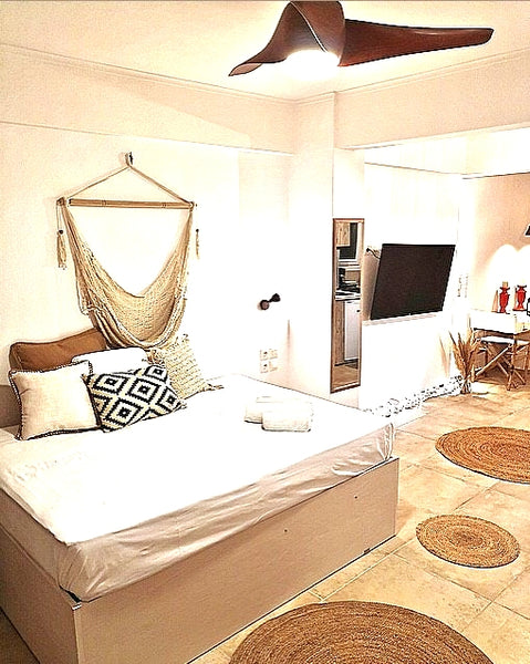 Exclusive,fully equipped Tropical Mediterranean apartment at the heart of Athens Voluntari, Ilfov County, Romania 10 min to Acropolis, Exceptional Boho-Chic Suite. Entire rental unit vacation rental 38480383