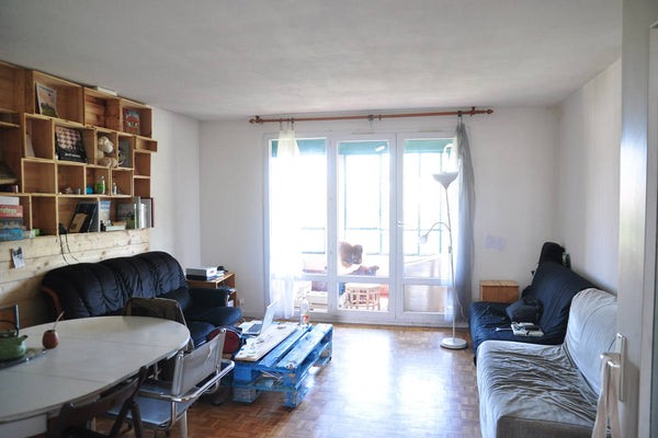 Chambre disponible pour petit budget dans habitat partagé avec 4 colocataires  ( Lyon, France Chambre disponible dans habitat partagé Private room in rental unit vacation rental 20963645