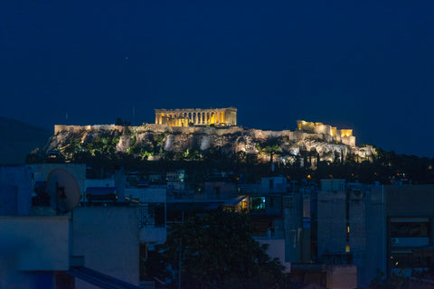 6th&7th new built, floor apartment, with an unique view at Parthenon. It can hos Athens, Attica, Greece Acropolis view,6th floor Penthouse(metro 700m.) Entire rental unit vacation rental 24989766