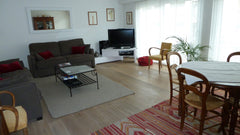 proche de la Tour Eiffel,  de la Seine, des commerces et des transports en commu Paris, France appartement clair et chaleureux Entire rental unit vacation rental 12869926