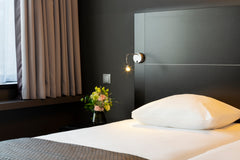 This 35 m2 studio can accommodate 1 to 2 people and is equipped with two single   Studio Confort 2personnes proche centre Bruxelles Room in hotel vacation rental 646178780395464452