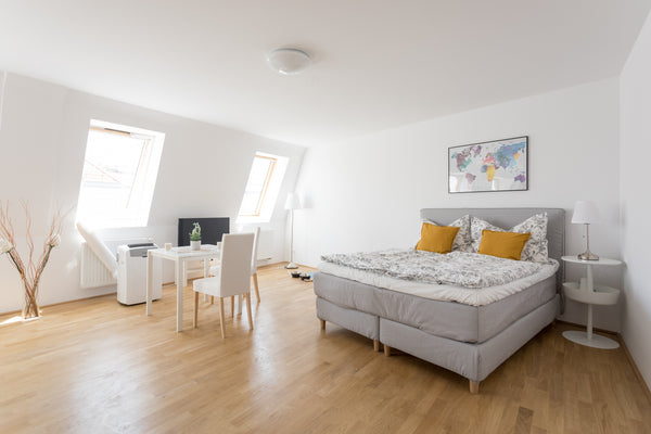 This modern apartment is perfectly located next to the underground! There is one Vienna, Austria Studio-Apartment between Schoenbrunn & the City Center (40) Entire rental unit vacation rental 34318841