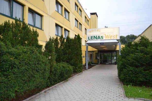 Direkt am Lainzer Tiergarten und an der West-Einfahrt von Wien gelegen<br />Grat  Wohnen im Hotel Entire rental unit vacation rental 44237495