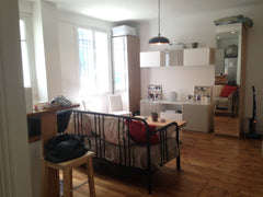 L'appartement se situe au rdc entre 2 cours. Il est très lumineux l'été. Les voi Paris, France Beautiful flat in a private track- Port Royal Entire condo vacation rental 16432655