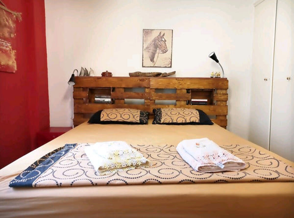 Bright and pleasant apartment in Koukaki, fully equipped.<br />8min walk to Akro Athens, Greece 💫Stay Like A Local  In Koukaki 💫 Entire condo vacation rental 54335805