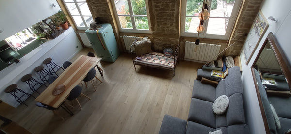 Proche du métro Croix-Rousse ou Hénon. Le quartier regorge de restaurants et de  Lyon, France Lyon : loft calme et lumineux Entire loft vacation rental 11766274