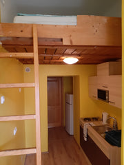 Wenn du in dieser zentral gelegenen Unterkunft übernachtest, hat deine Familie a Vienna, Austria Monterooms Shared room in rental unit vacation rental 650665487358997763