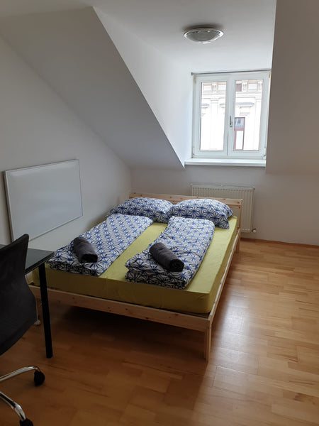 Von dieser zentral gelegenen Unterkunft aus seid ihr in Nullkommanichts an allen  Cozy room next to HBH, metro, city, sightseeings Private room in rental unit vacation rental 703471922697030418