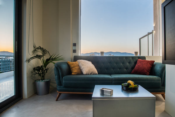 City Center Location Penthouse with Stunning 360 Views ideal for couples. Overlo Athens, Greece 360 Acropolis View - City Center Penthouse Suite Entire rental unit vacation rental 43834227