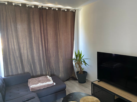 Appartement traversant lumineux. 2 chambres. Salle de bain avec baignoire. <br / Pessac, France Appartement 2 chambres lumineux Pessac Entire rental unit vacation rental 44118855