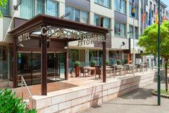 Welcome to Catalonia Brussels! This space is perfect for people looking to explo  Habitación Triple - Catalonia Brussels 3* Room in hotel vacation rental 53370683