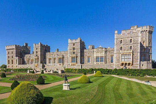 Windsor Castle private vehicle service from London with Admission tickets  Private Tours and Travel Guide Europe London CITY London Destination Tour