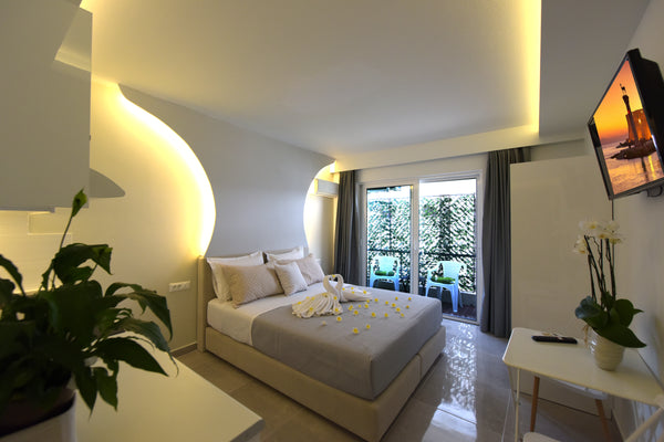 Studio στο κέντρο της πόλης, φωτεινό και πλήρως ανακαινισμένο και εξοπλισμένο. Β Greece Astoria Suites IV, Rhodes City Center Entire rental unit vacation rental 38215528