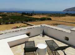 Holiday House 100 sqm, independent, is about 100m. from the nearest beautiful be Athens, Greece Le vent d'est, Paros, Isterni Cycladic home vacation rental 10940503