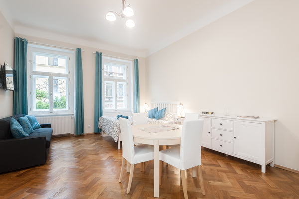 Newly renovated spacious apartment with capacity for up to 7 people. Thanks to i Prague, Czechia Family apartment near the historic centre Entire rental unit vacation rental 15852691