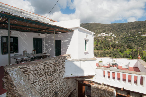 Renovated medieval cottage 200 sqm at the quiet traditionnal village of Kapparia Saronida, Greece Cottage for relaxing holidays Entire home vacation rental 6750751