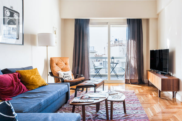 Enjoy a fusion of Athenian chic with California's laid back style. We cushioned, California, United States Brightly Hued Athenian Hideaway in the Heart of the City Entire rental unit vacation rental 14128387