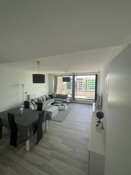 I rent my apartment located near a subway station (erasme) 100m.<br />This apart Belgium Luxury Penthouse in Brussels ! Entire rental unit vacation rental 36830342
