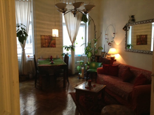 Sublet my cosy two room apartment in an typical Viennese old building.<br /><br  Vienna, Austria Cosy apartment in the center Entire rental unit vacation rental 6344891