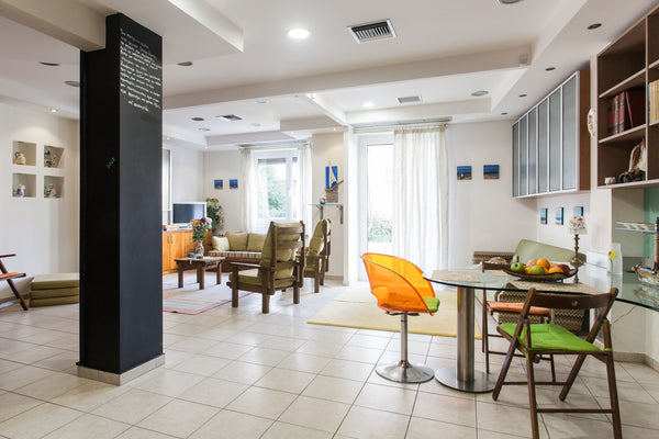 Sunny, renovated appartment in the heart of Athens right behind the Akropolis Mu Greece Modern Sunny Flat Under Akropolis! Entire rental unit vacation rental 9876310