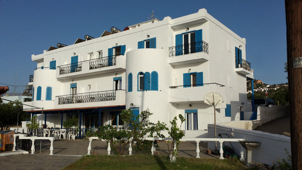 quiet place with straight to the sea, big garden, swimming pool. Agios Nikolaos, Greece Artemis Beach Room in aparthotel vacation rental 25762012