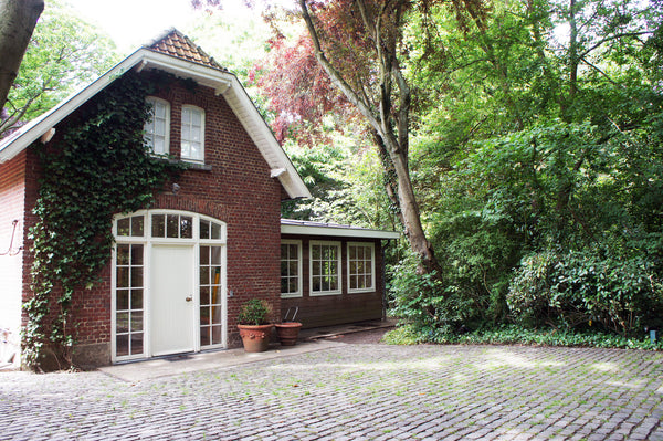 Charming Cottage surrounded with greenery in the district of Uccle(Observatory). Uccle, Belgium Charming cottage in a green scenery Entire guesthouse vacation rental 7387050