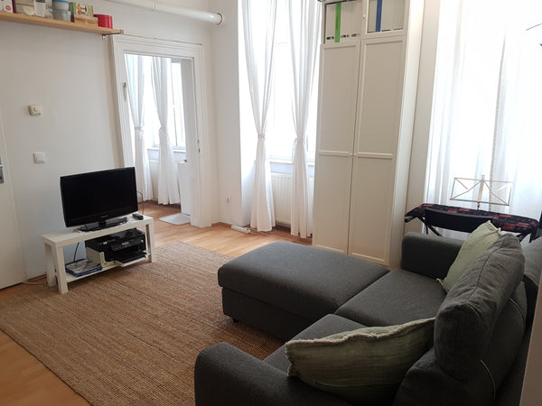 A sweet and comfy apartment in a quiet and peaceful street in the 2nd district.  Vienna, Austria Peaceful Apt @Heart of Vienna Entire rental unit vacation rental 12091282