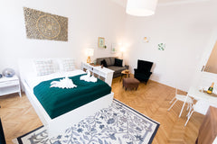This wonderful new renovated private room you may find together with one other p Vienna, Austria Fancy Room next to City Center (7 min by feet) Private room in rental unit vacation rental 22896979