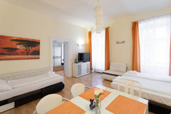 Calm apartment in traditional Viennese building with garden.<br /><br />Only two Vienna, Austria Family apartment next "Schloss Schönbrunn" Entire rental unit vacation rental 26381567