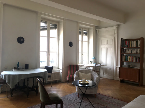 Joli appartement de 75m2, agréable et très lumineux. Il contient un salon spacie  Appartement lumineux au coeur de Lyon 1er Entire rental unit vacation rental 40057691