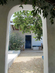 Nice traditional Greek house with 3 rooms and seaview for rent, close to the cle Aliki, Greece Holiday home on the beautiful Greek island Paros. Entire home vacation rental 13026393