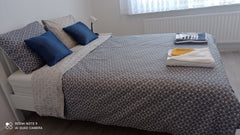 Envie de calme, d,une chambre cocooning dans Avers? Venez découvrir ce superbe l  Ravissante chambre idéalement situé dans Anvers Shared room in casa particular vacation rental 544071438244455733