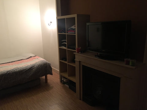 <b>The space</b><br />Petit appartement située proche centre commercial et gare  Clermont-Ferrand, France Chambre spacieuse proche Gare Part-Dieu-Garibaldi Private room in rental unit vacation rental 21422999
