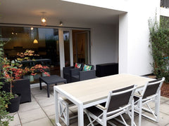 En ville mais au vert ! Lumineux espace de 70m² en intérieur d'îlot avec belle t Schaerbeek, Belgium Rez-de-jardin 70m², ideal for your business trips! Entire rental unit vacation rental 29794962