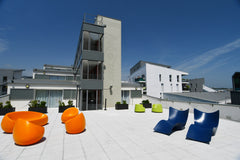 Our modern and bright studio, ideally located near the best of the region's art, Bordeaux, France Studio Cosy Près du Cité du Vin | Climatisation Entire serviced apartment vacation rental 29160319