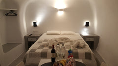 Experience the unique accommodation experience in a traditional house with a his Mesaria, Greece traditional cave house for 3-4 pers Cycladic home vacation rental 5141201