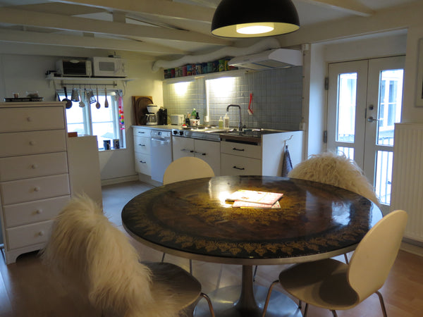 Central, spacious and quiet. Close to restaurants, shopping, nightlife. Metro (F Copenhagen, Denmark THE LOFT:  Top location. Villa apartment w.garden Entire rental unit vacation rental 31134219