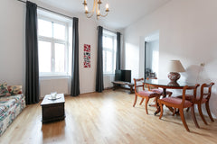 Eine sehr gemütliche, schöne Altbauwohnung. Die hohen Räume geben Dir das Gefühl Austria Vienna Flair Apartment City Center Entire rental unit vacation rental 34440452
