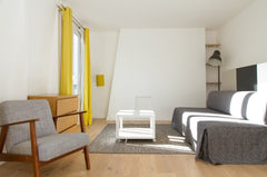 Bright and charming studio apartment of 34 sq meter to rent in a central and liv Paris, France Bright and charming studio in Belleville Entire rental unit vacation rental 15136617